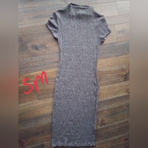 Poplar Basics Elegant Black / Gray Midi Dress